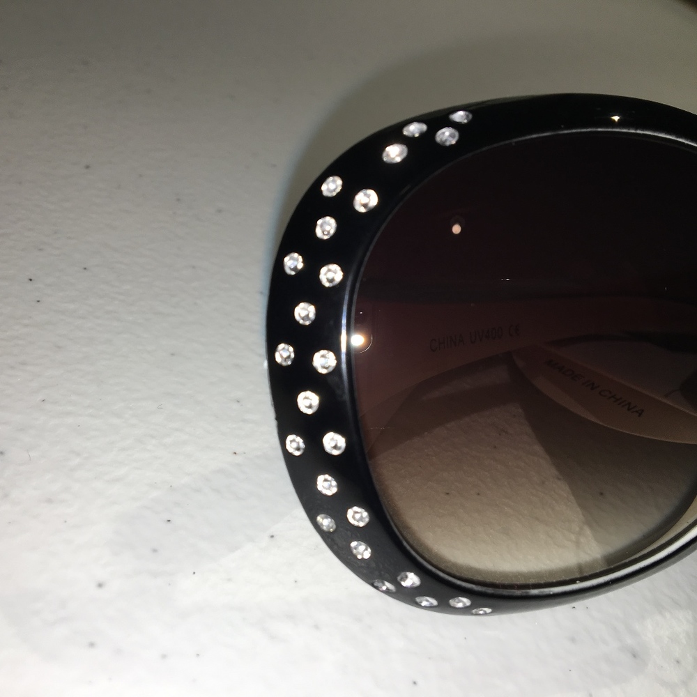 Bling Sunglasses in Black & White